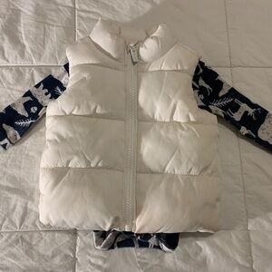 PACK OF 2 ITEMS Old Navy White Puffer Vest & Navy Blue Winter Onesie | 0-3M
